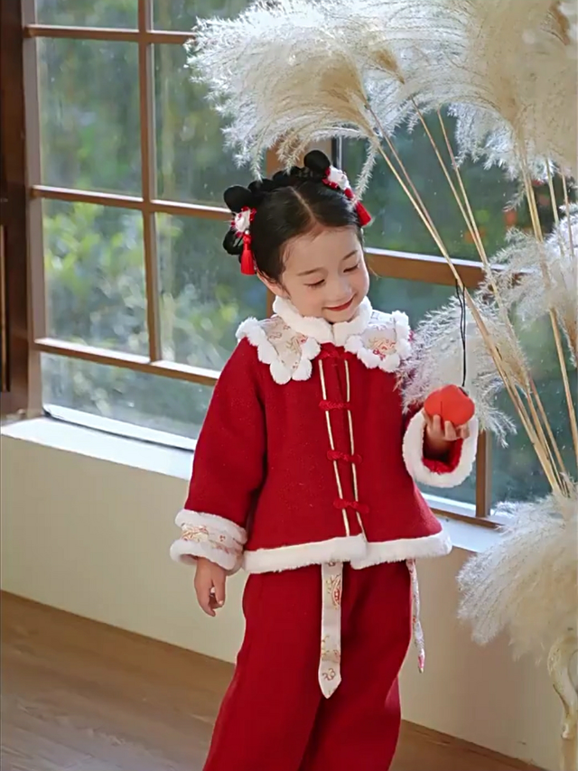 新年新气象，女童拜年服来袭！