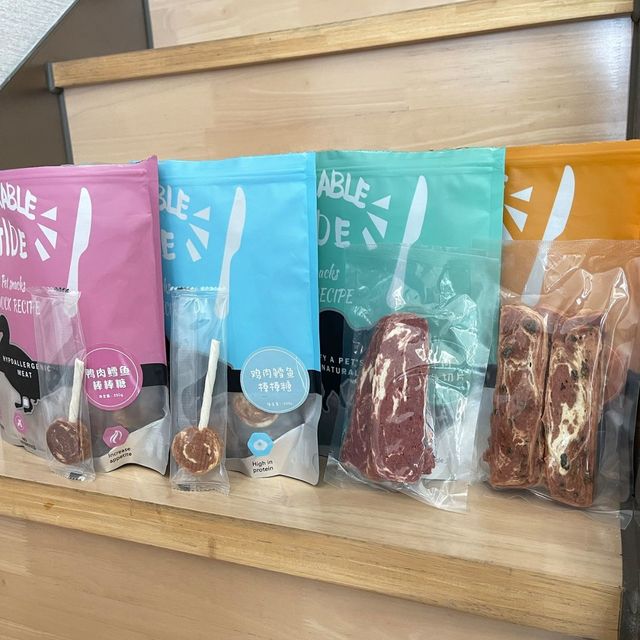 宠物年货备鸡肉棒棒糖咯