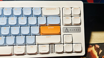 📱数码好物 篇七十八：一款纯粹的键盘：黑爵 AKL680，百元级的办公好搭档