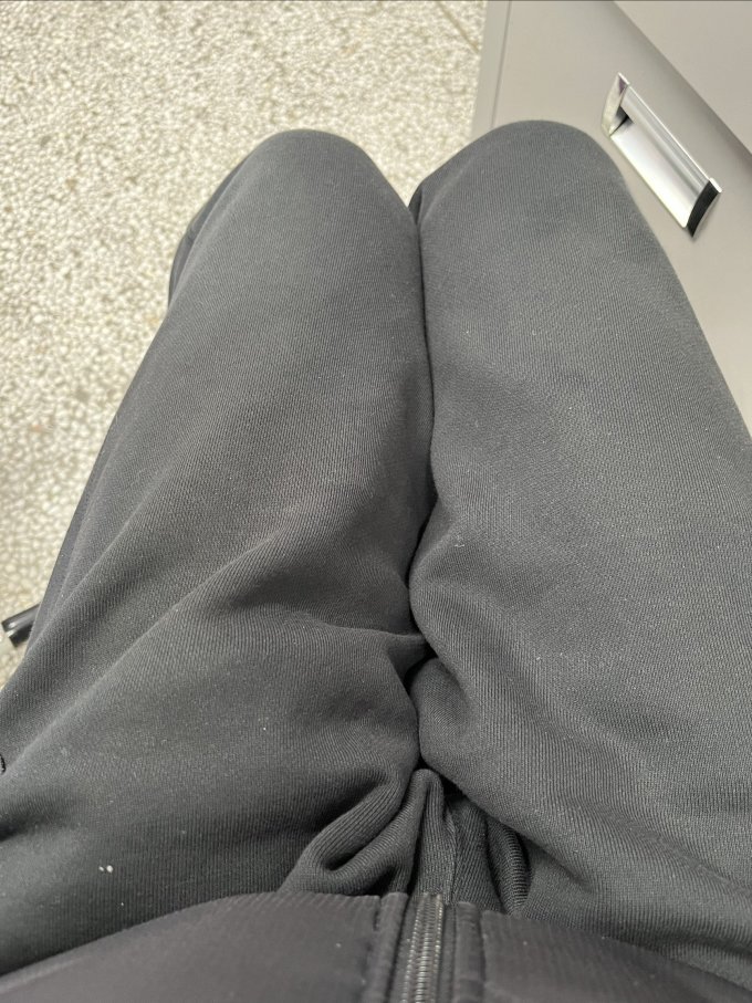 阿迪达斯运动长裤