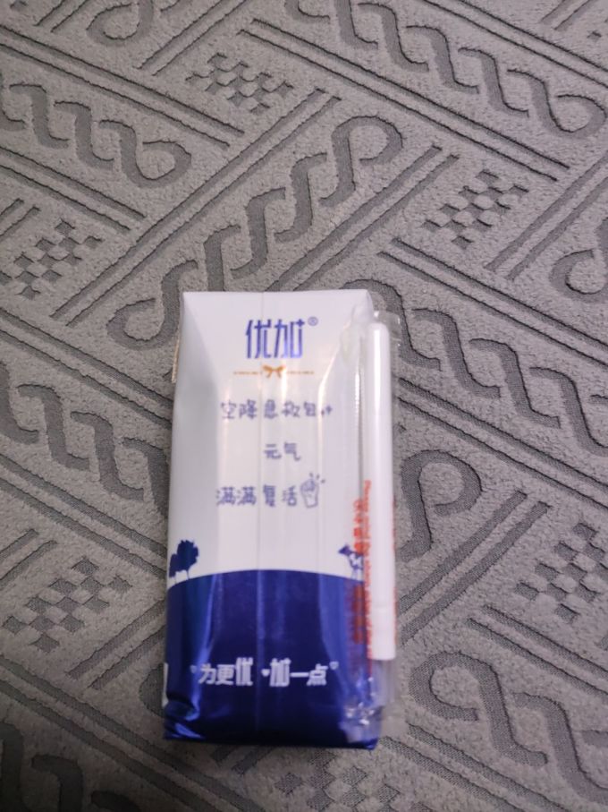 光明常温牛奶