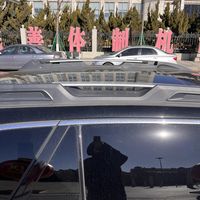原来傲虎的原车行李架是可以变形的！