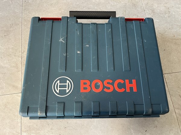 花1000+买了套博世电锤自己动手装电视，装个两台电视就回本！真值！