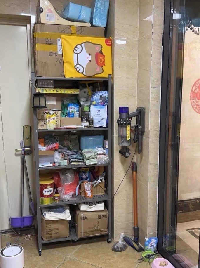 锦需客厅置物架