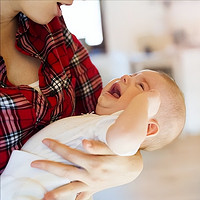 育儿好物分享 篇四十四：宝宝发育异常，婴儿时期就有信号，这5种表现家长要懂得判断