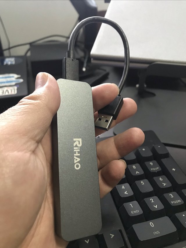 简洁大方的硬盘盒