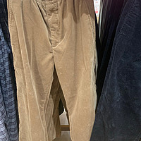 现在优衣库79元裤子已经不罕见了，喜欢哪个就买哪个！