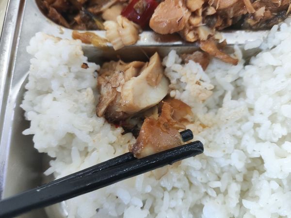 午餐吃干烧鳕鱼啦
