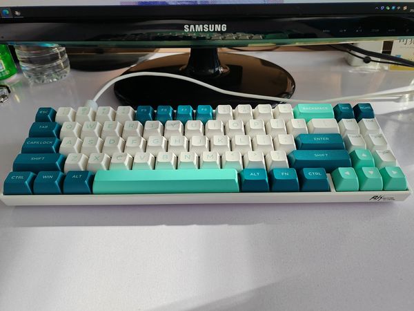 新一年给我的键盘换套皮肤，我是不是买到残次品了？