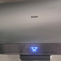 热水器选购 篇三：美的和海尔电热水器哪个好？海尔的专利3D智慧洗较佳，推荐2款