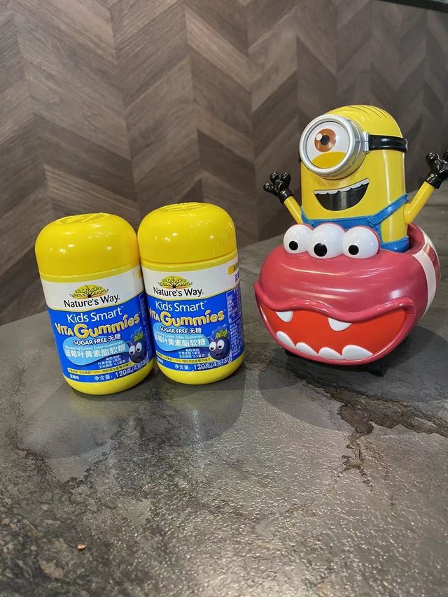 孩子成长期，眼镜很重要！补啥不要忘了补充叶黄素！