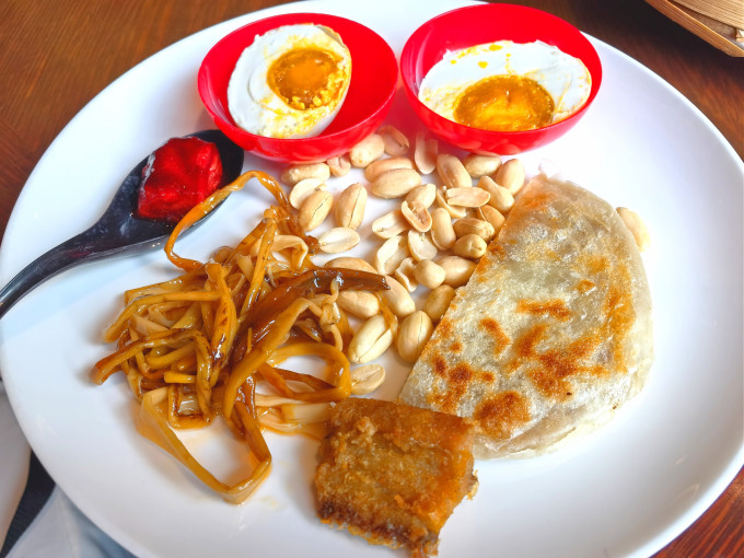 聚会餐饮