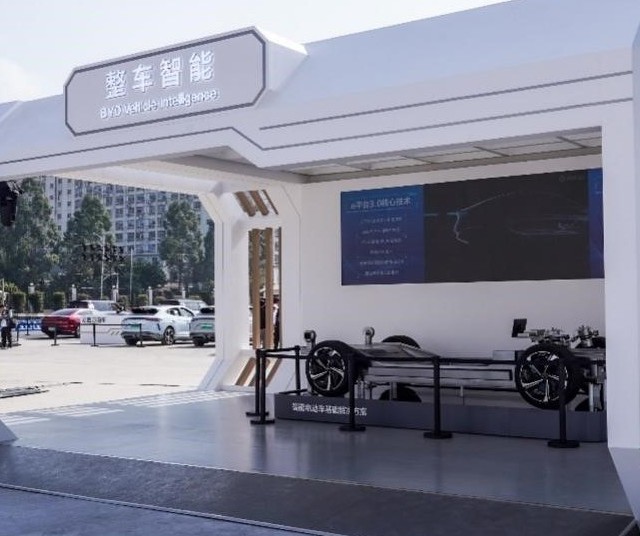 比亚迪在深圳总部举办“梦想日”活动 智能化展现真正实力