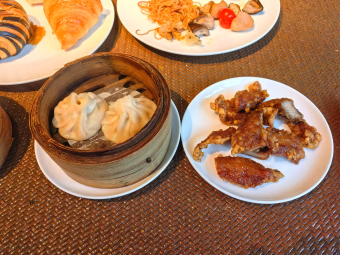 聚会餐饮
