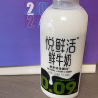 悦鲜活鲜牛奶