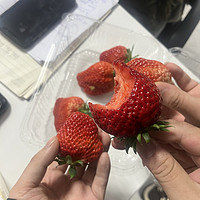 拳头大的草莓