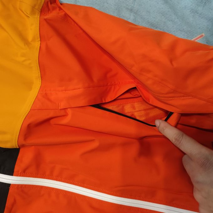 凯乐石运动棉服