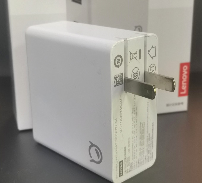 联想充电器怎么样 小新105w gan电源:便携利器_什么值得买
