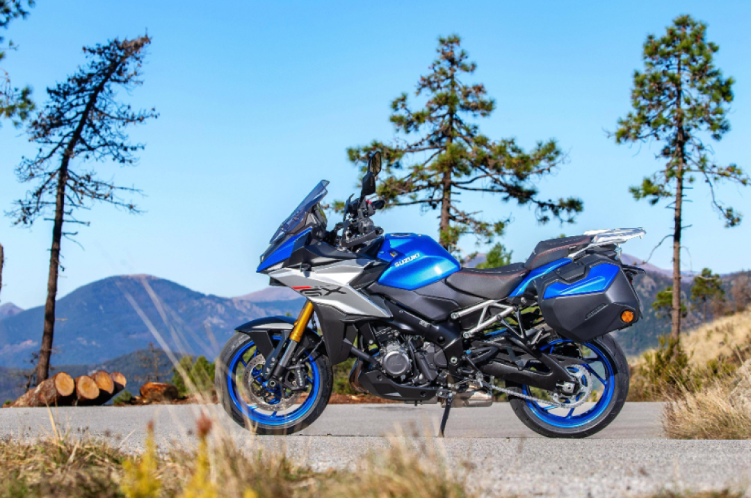 suzuki推出2024款gsx-s1000gx旅行版/运动版_摩托车整车_什么值得买