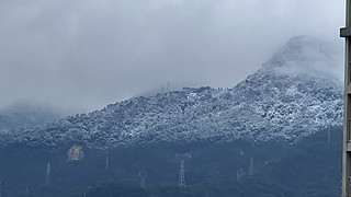 作为南方小土豆，我们竟然也下雪了，真的好开心好兴奋好激动啊～哦哦哦耶耶耶（坐标：福州）