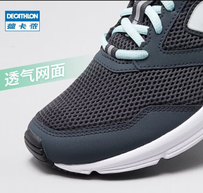 跑鞋