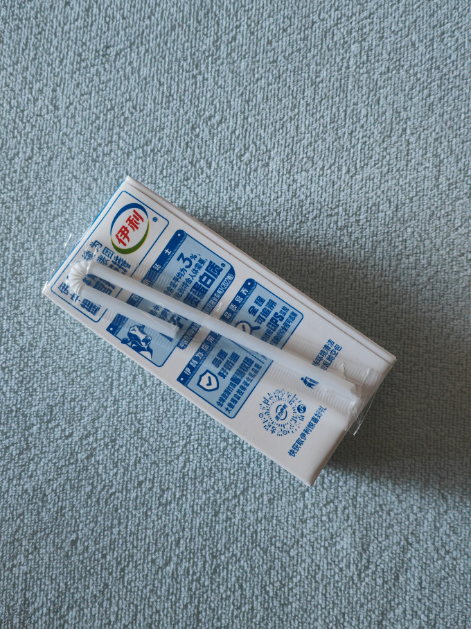 伊利常温牛奶