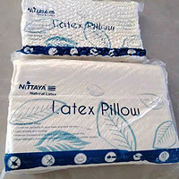 Nittaya乳胶枕是一款来自泰国的天然乳胶枕，具有护颈、助睡眠等多种功能。