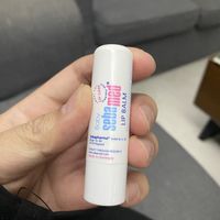 施巴唇膏