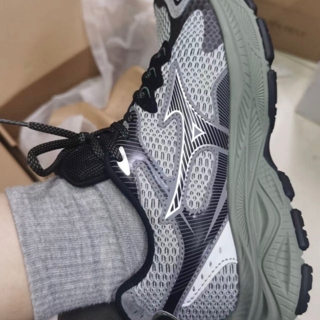 美津浓（MIZUNO）【SPARK CN I】男女慢跑鞋缓震防滑透气运动跑步鞋 01/白/黑/灰(男女) 