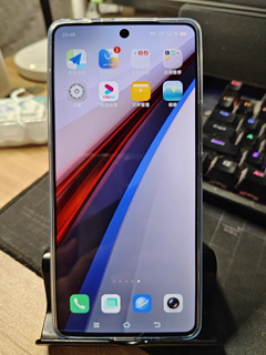 vivo iQOO 12骁龙8Gen3自研电竞芯片闪