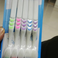 家庭口腔卫士：10支竹炭牙刷套装的多重守护