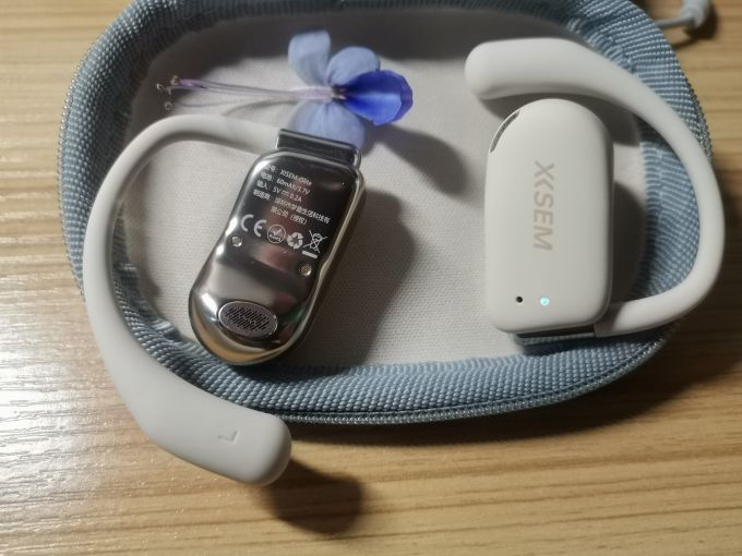 西圣蓝牙耳机