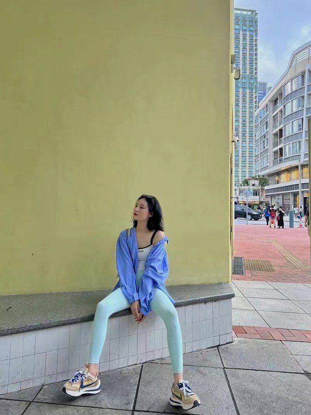 瑜伽女性感瘦腿神器收腹提臀百搭新款无痕裸感运动健身裤子外穿