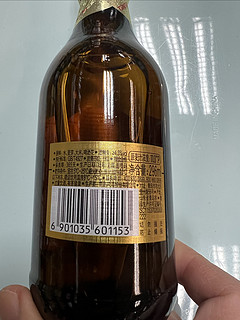 我的这瓶青岛啤酒小棕瓶是青岛登州路出的哦