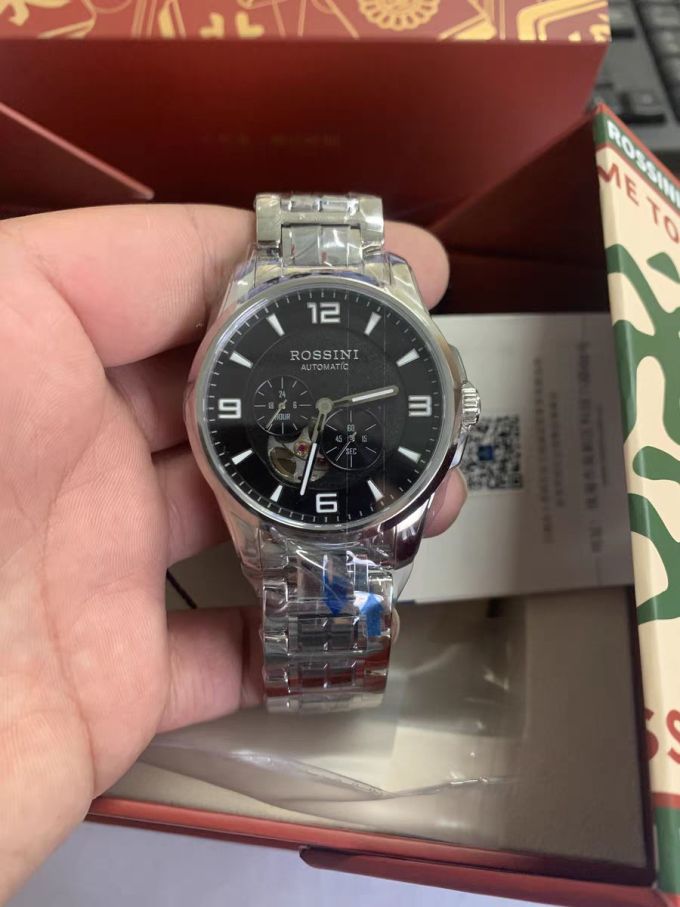 罗西尼男款机械表怎么样 罗西尼手表男款:彰显男士品味的璀璨星辰