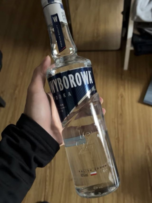 维波罗瓦（WYBOROWA)  伏特加 洋酒 40度 原味 700ml 年货畅饮