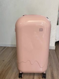 我超喜欢我的行李箱！