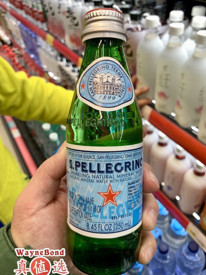每日炫水圣培露spellegrino气泡水