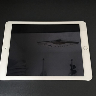 iPad现在好像没啥用了，晒晒第一个情人节送的iPad Air2