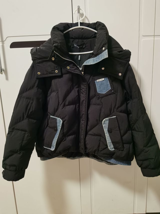 黑色羽绒服，保暖又显瘦！