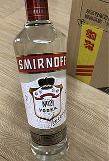 斯米诺（Smirnoff）年货新春畅饮 伏特加 洋酒 鸡尾酒mojito莫吉托基酒 红牌 700ml