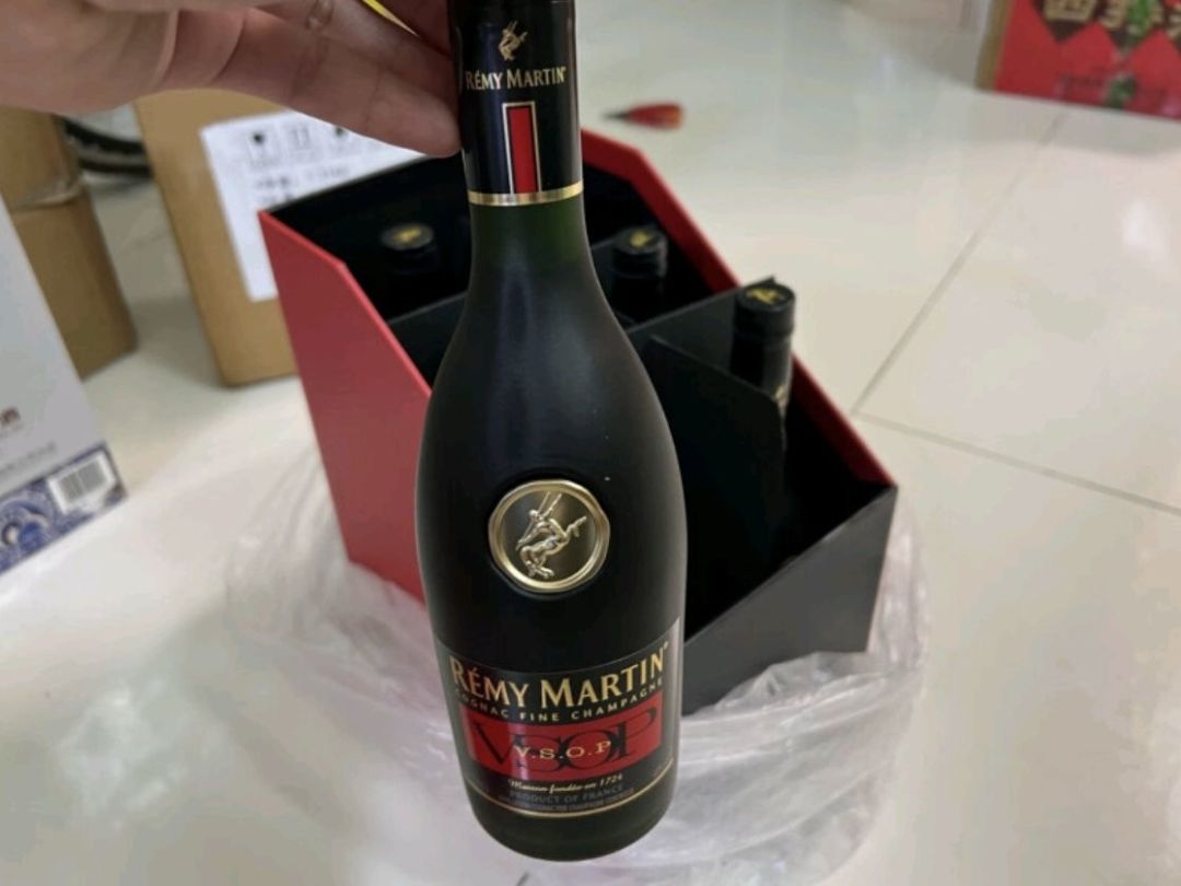 人头马(remy martin)洋酒 vsop优质香槟区干邑白兰地礼盒 375ml*6