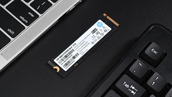 玩游戏不做选择题，HP FX700 4TB SSD便捷扩容PS5游戏主机！