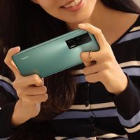 16GB+256GB突降1093元，2K屏+5500mAh+67W，红米旗舰价格再创新低