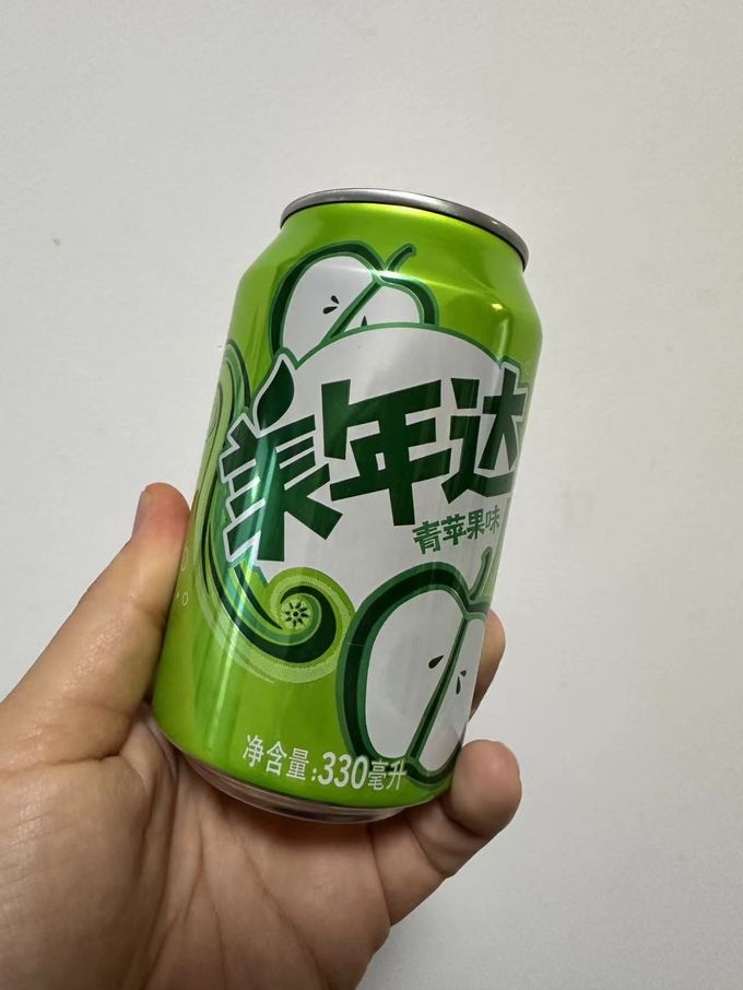 美年达碳酸饮料