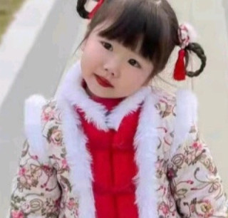 过年送什么给女儿？这款汉服让她成为最靓的崽！