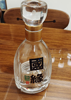 过年聚餐美酒选国缘