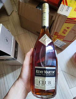 人头马（Remy Martin）洋酒 CLUB优质香槟区干邑白兰地 500ml  年货送礼
