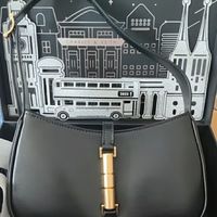 CHARLES&amp;KEITH质感金属扣手提包单肩腋下包包女包情人节礼物送女友CK2