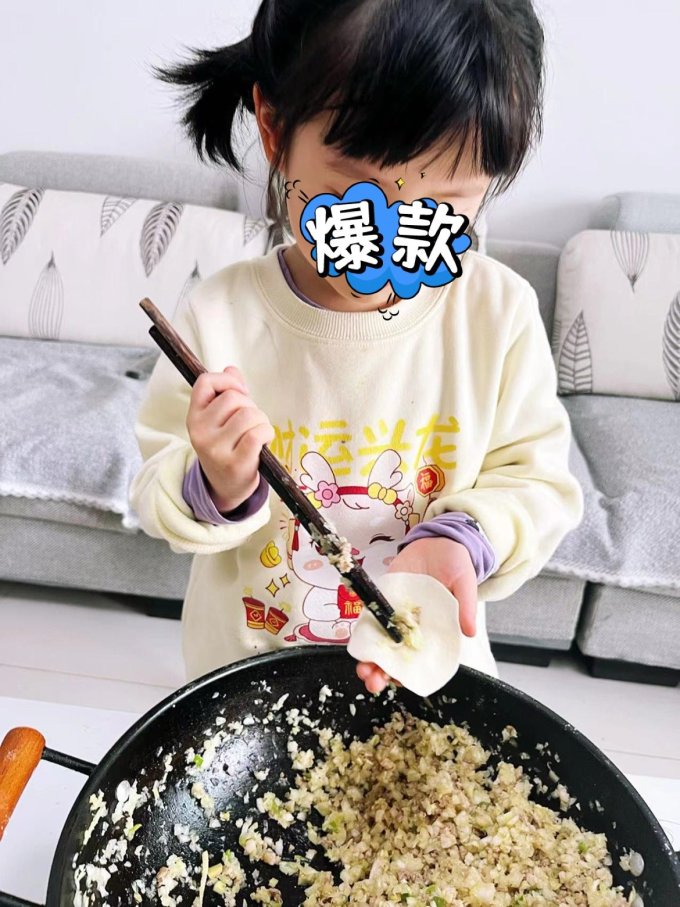 炊大皇男士羽绒服